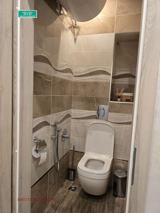 Продава се Тристаен апартамент в Варна, Младост 2 - 70 кв.м за 2558 €/кв.м - Снимка #8