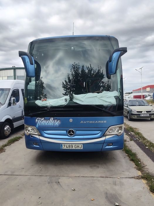 Inchiriez Microbuz si autocar Mercedes