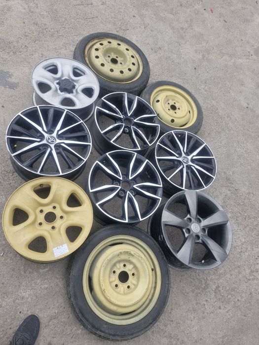 Тойота R17 R16 оригинал  штучно запаска
