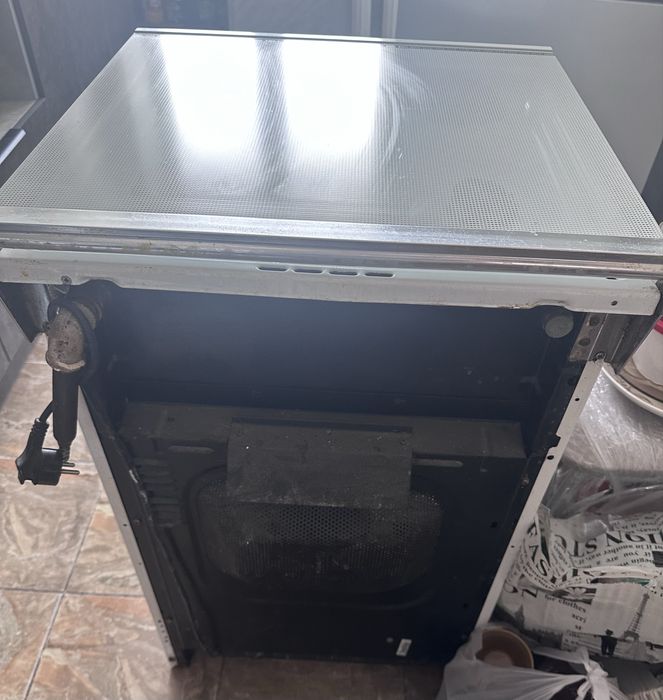 Продам газовую плиту