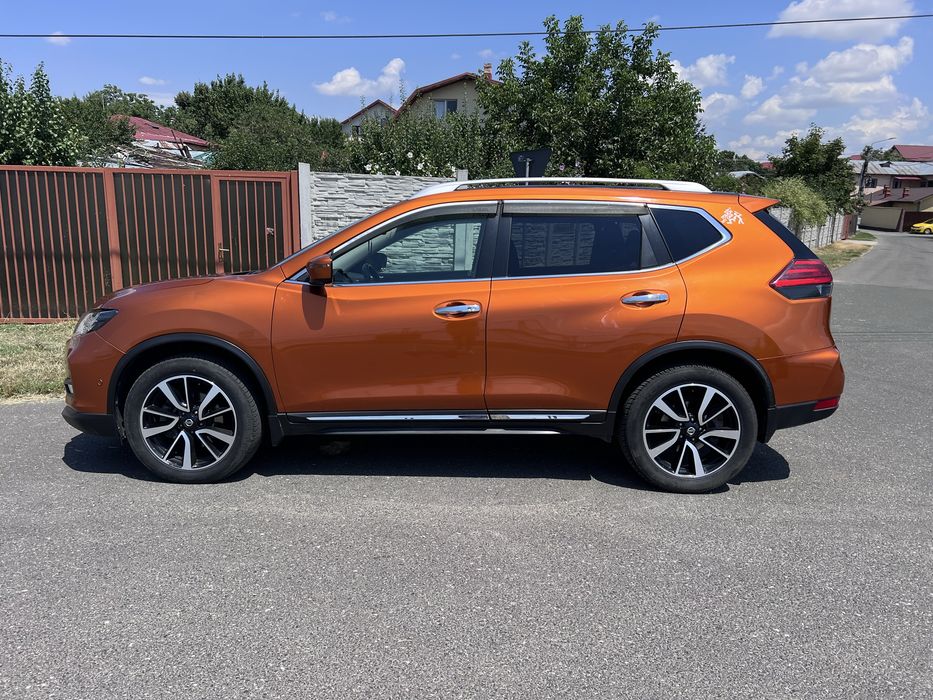 Vand Nissan X-TRAIL  ca nou