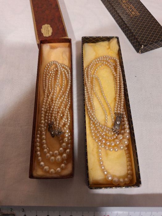 1940 перлени колиета с сребърни закопчалки