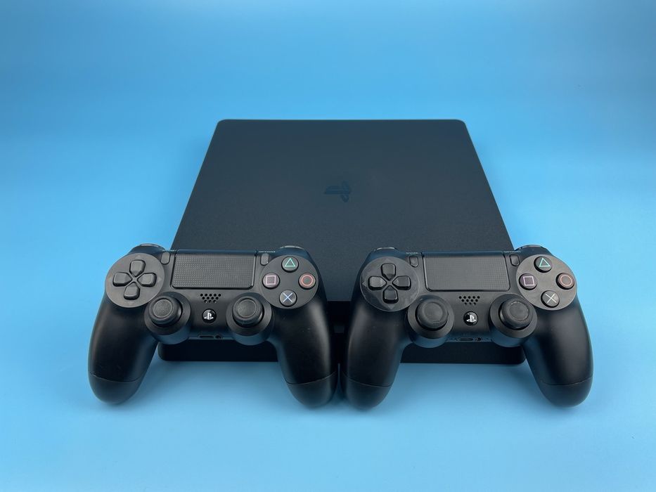 Playstation 4 slim