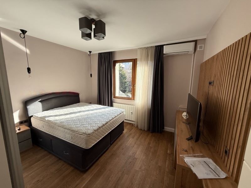 Дава се под наем Тристаен апартамент в София, Лозенец - 90 кв.м за 1046.01 € - Снимка #3