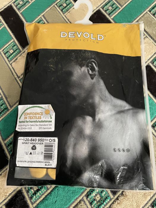 Каски,перчатки новые и б/у