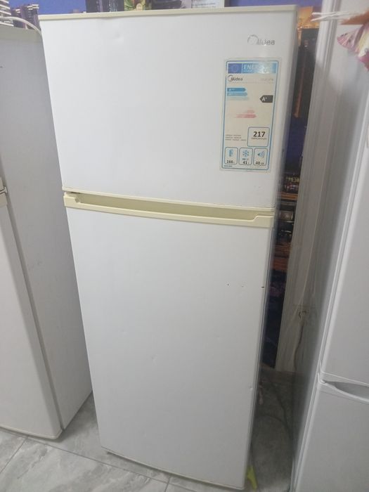 Холодильник Midea
