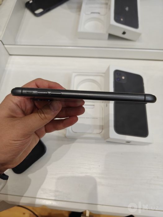 iPhone 11 sotiladi