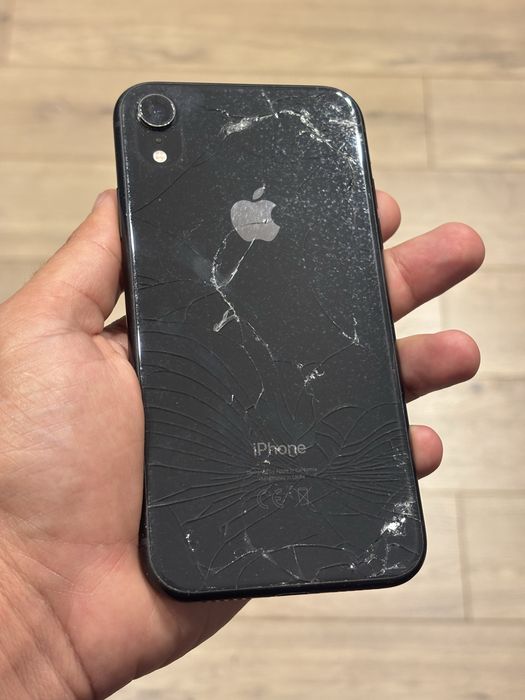 iPhone Xr spate spart