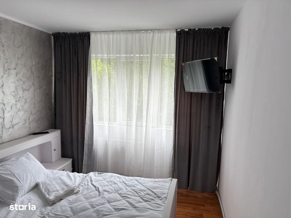 De vanzare apartament cu 3 camere, complet mobilat și utilat