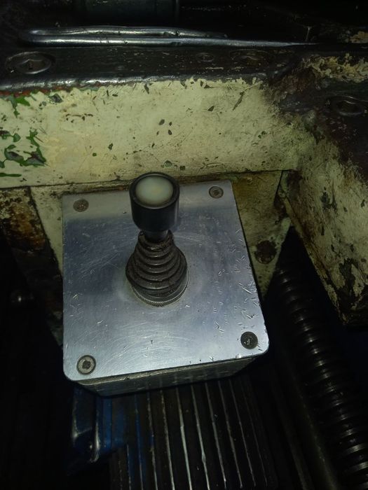 Жостик Токарлик дастгохи 1M63 ДИП 300 ВА 500 учун