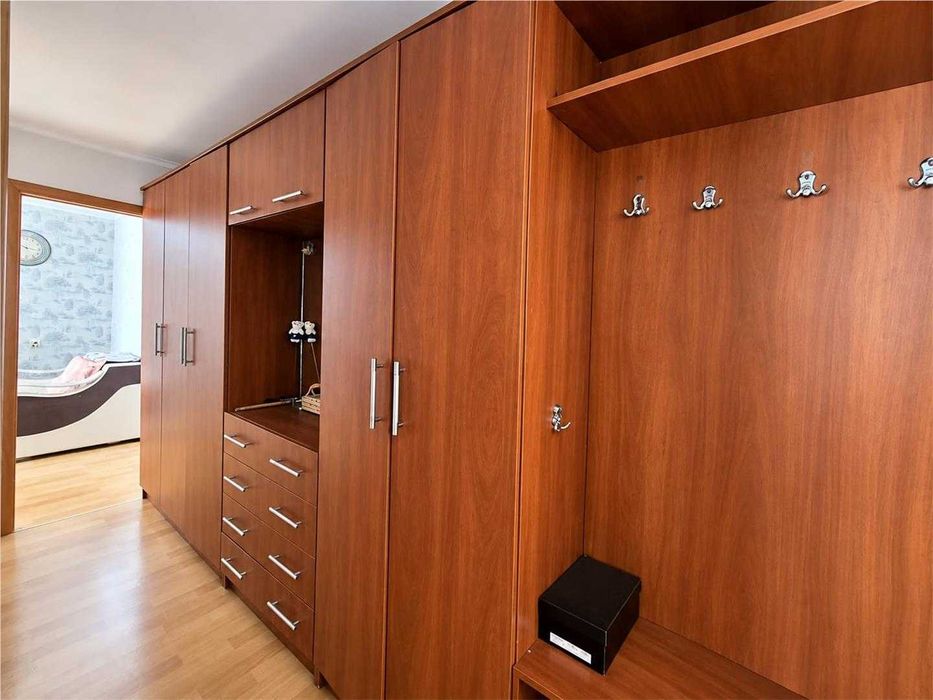Продам 2 комн  квартиру по ул.Валиханова