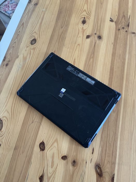 Asus TUF Gaming ( Asus TUG Gaming fFX504)