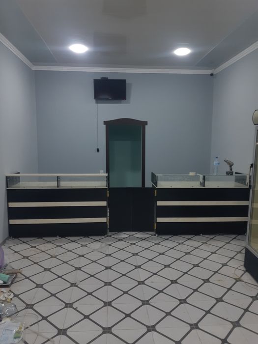 Прилавка доя магазина 2 шт.размер 110×170