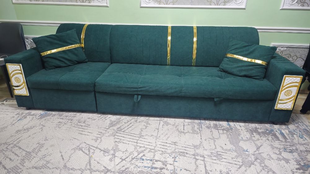 Диван мягкий. 3 м.