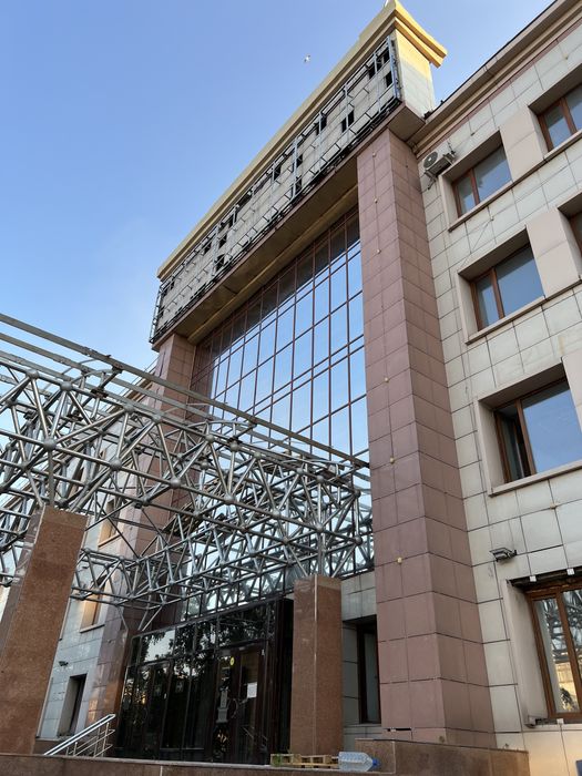 Тонировка окон стекол витражей
