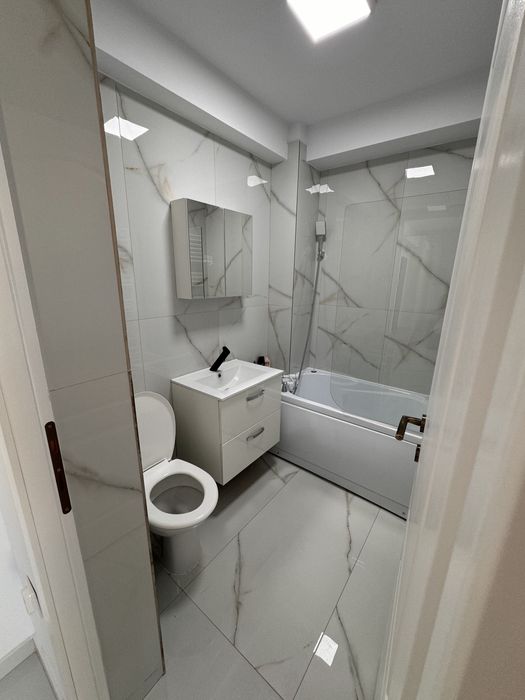 Garsoniera  de inchiriat Mioveni bloc nou.