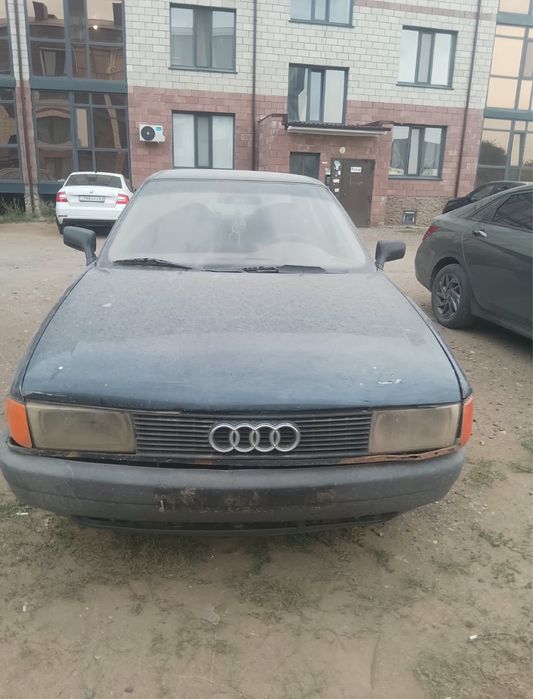 Продам Ауди 80 целиком либо по запчастям