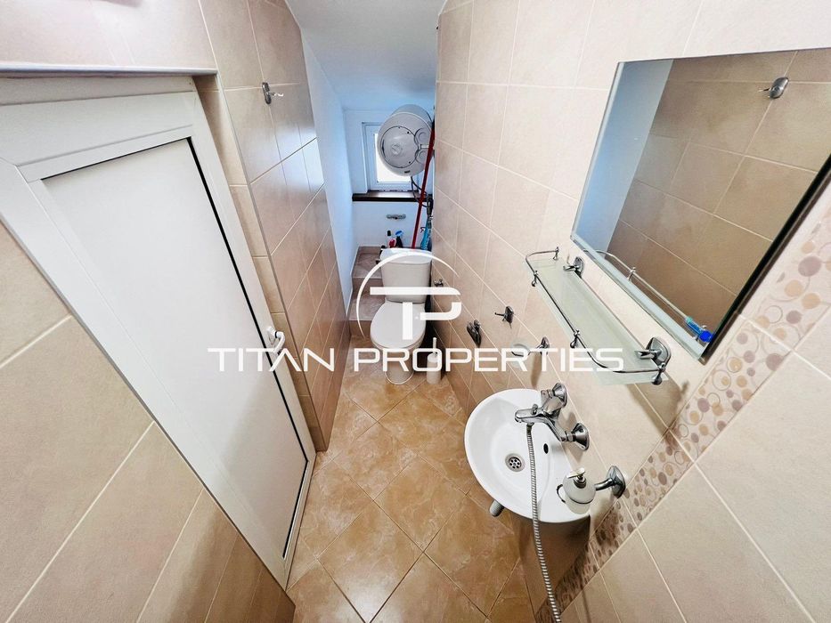 Дава се под наем Едностаен апартамент в Бургас, Център - 35 кв.м за 255 € - Снимка #5