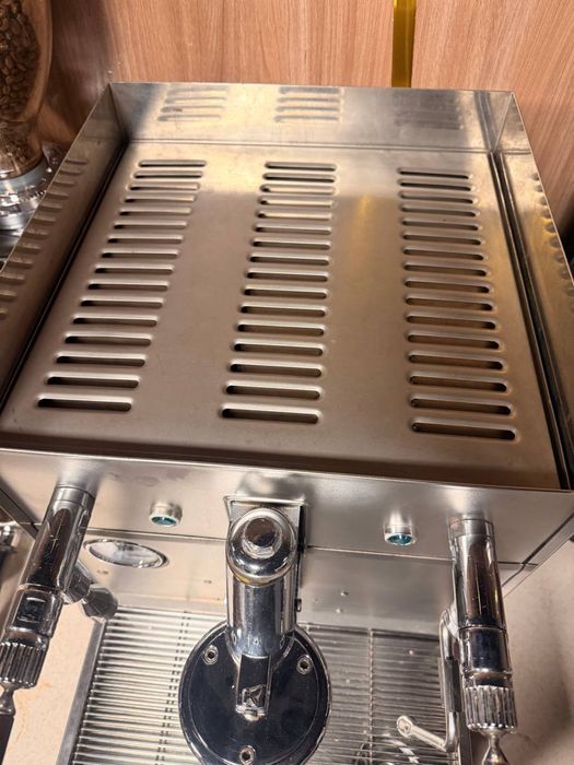 Кофемашина ELEKTRA