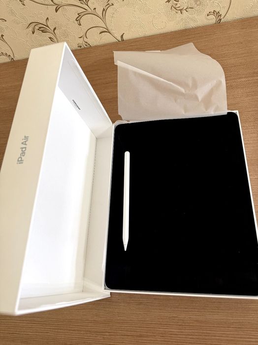 IPad air 13-inch (M2) WiFi 256гб