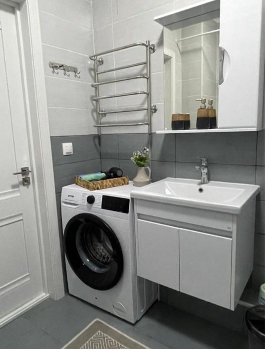 Сдается 1 ком кв левый берег