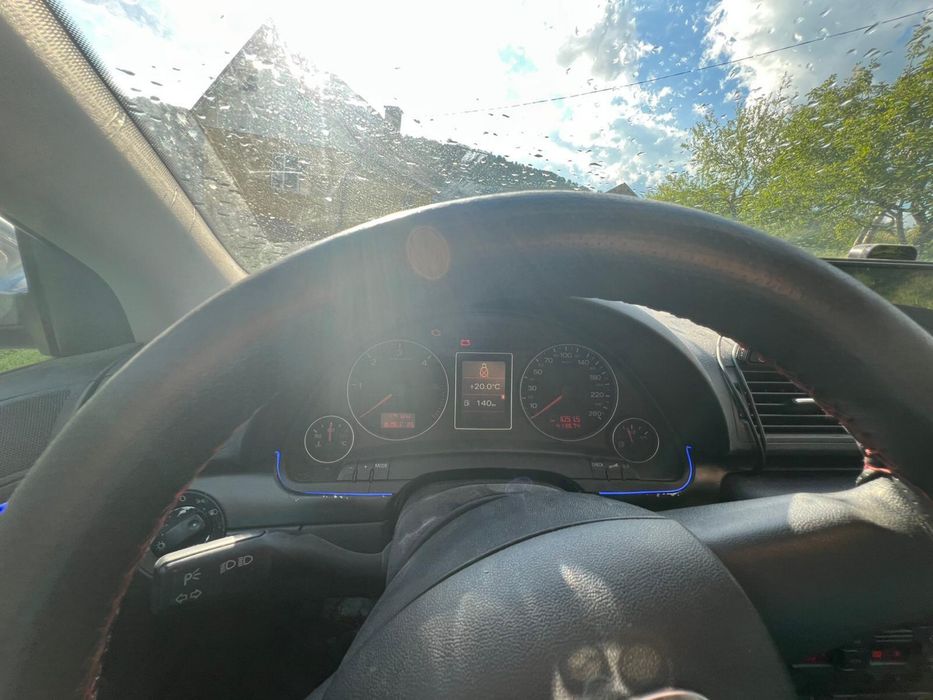 Vând Audi A4 B7 pret in descriere