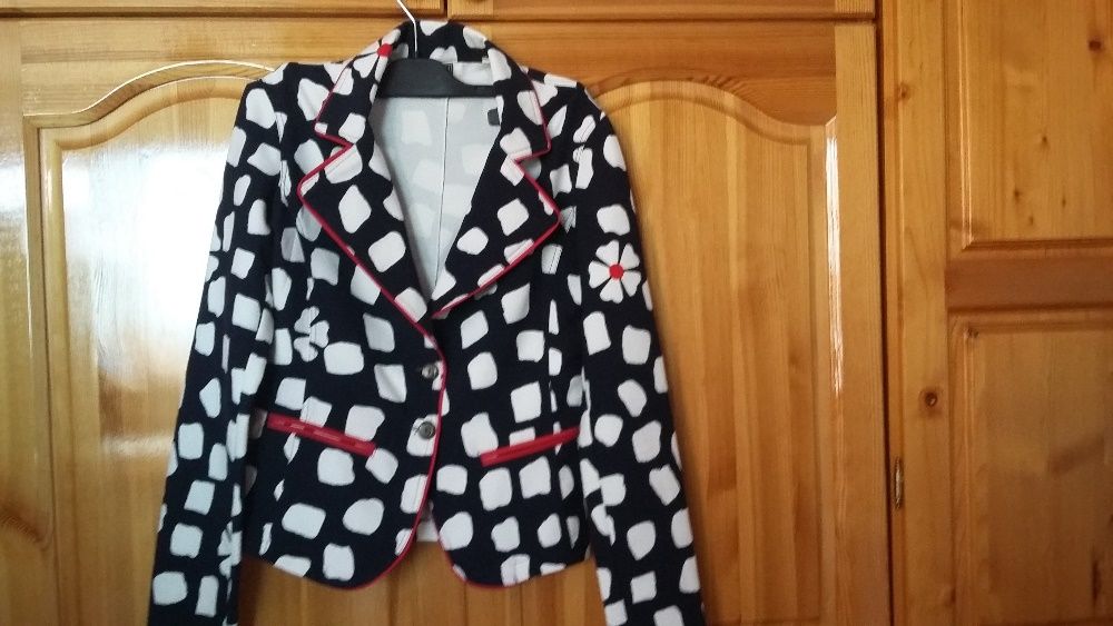 Сако Есен/Пролет с Елегантна Кройка и Декорации! НОВО!