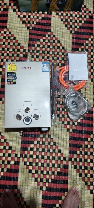 Продам новую газовую колонку срочно