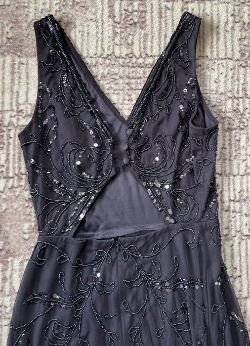 Официална рокля