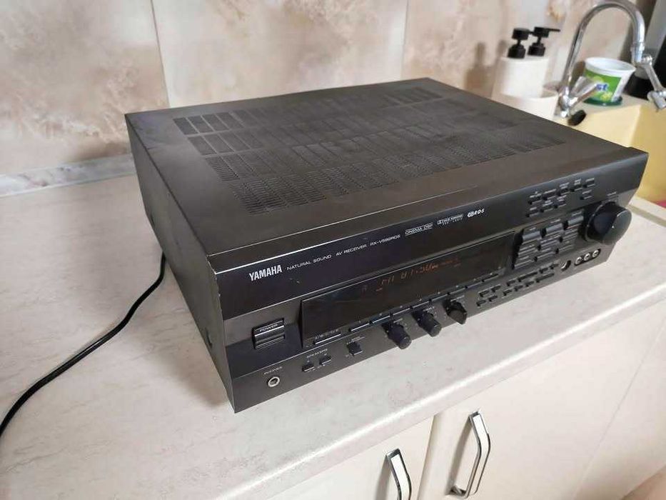 Yamaha RX-v592-Resiver