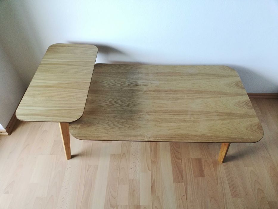 Холна маса с оригинален дизайн /нова/