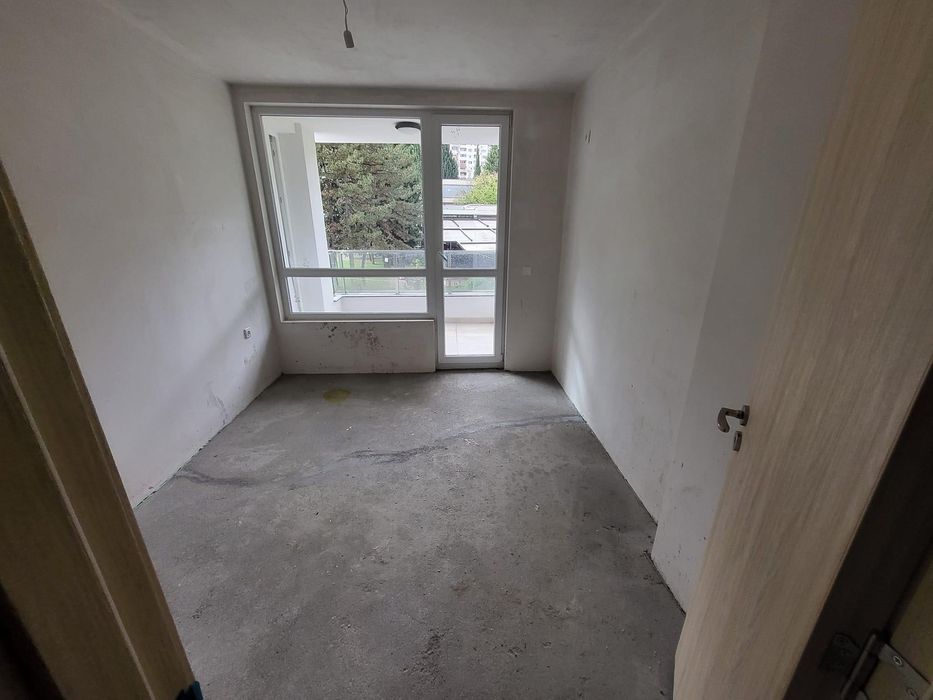 Продава се Тристаен апартамент в Стара Загора, Три чучура - север - 89 кв.м за 1057 €/кв.м - Снимка #8