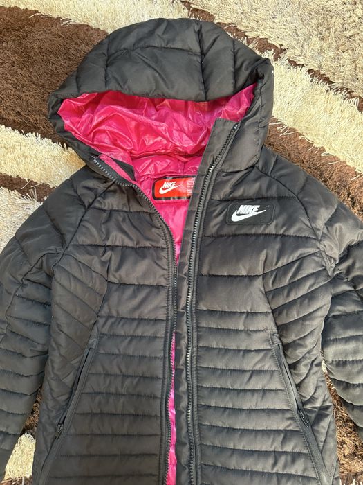 Детско яке Nike , 5-6год