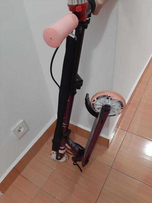 Trotineta/ Scooter Oxelo Mid5 Purple Decathlon 250 lei