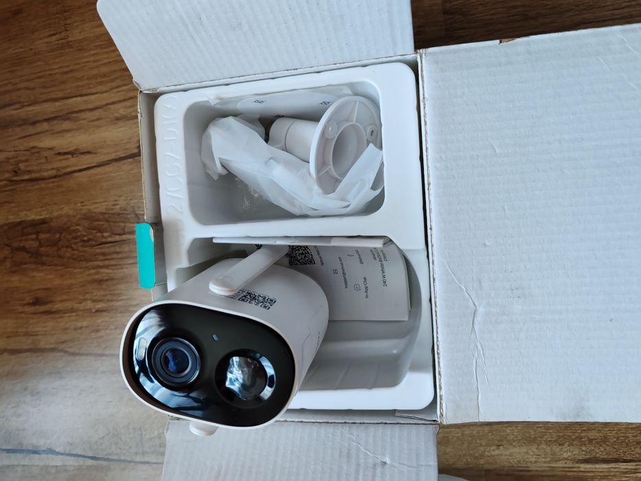Camera wifi cu baterie