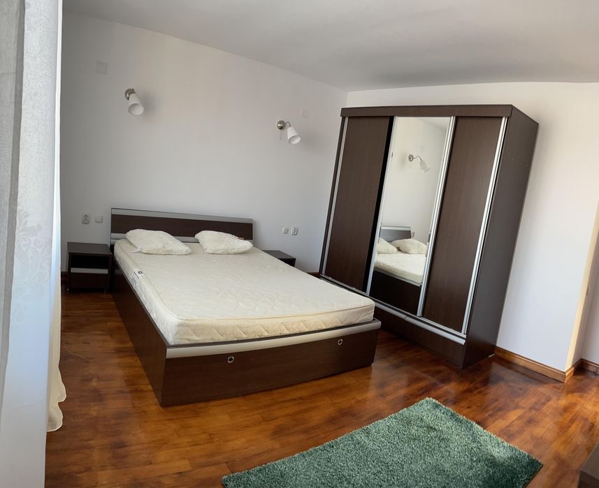 Inchiriez apartament 3 camere Cetate