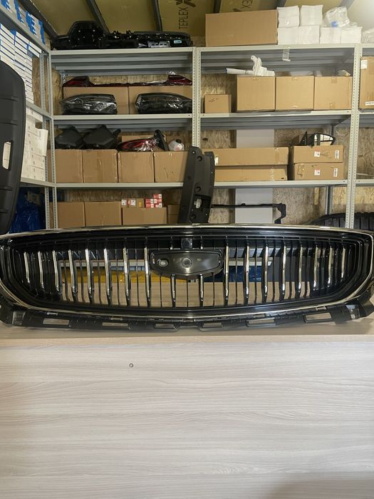 Решотка на Geely Emgranb ss11
