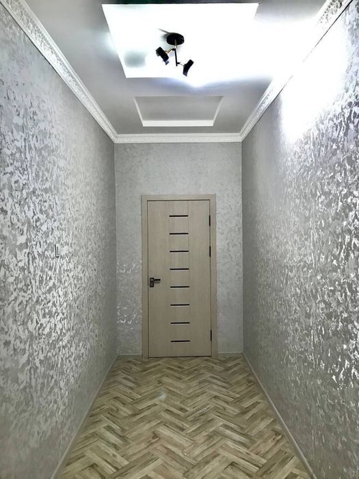 Янги қурилган 5 хонали 6 сотихли ҳовли уй сотилади.