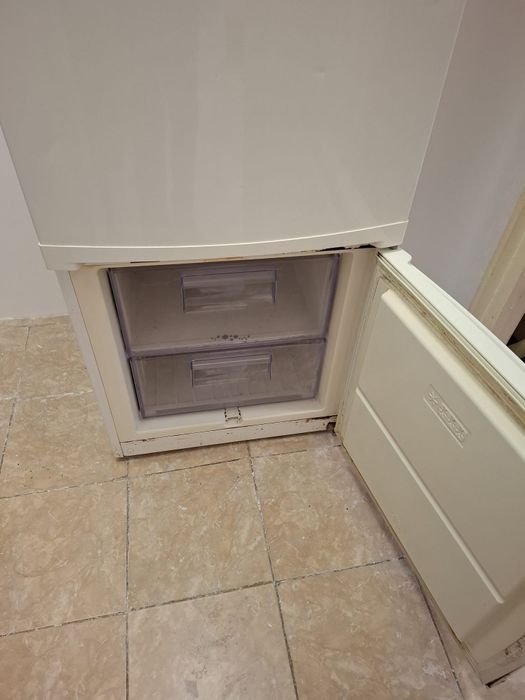 Frigider de vânzare