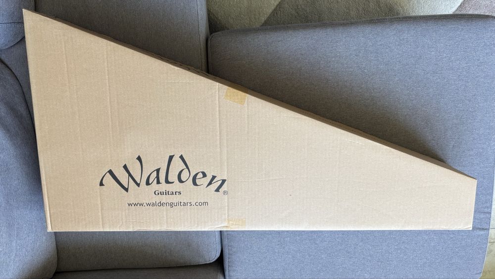 Електро-акустична китара Walden G570CE