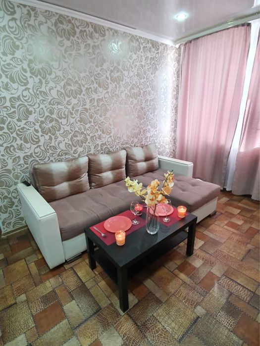 1 комнатная 9000