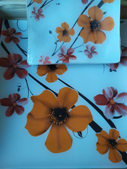 Посуда, тарелки.