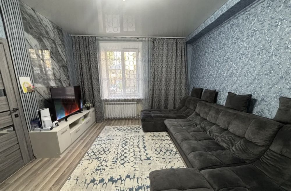 Продам 2х в районе ДКМ