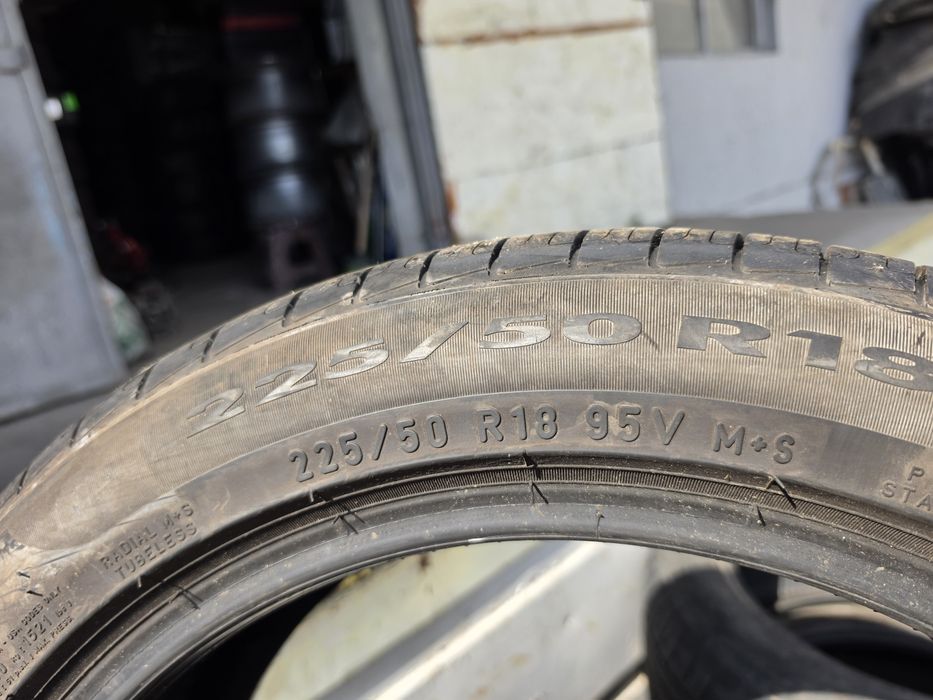 2 бр. всесезонни гуми 225/50/18 Pirelli RSC 7 mm DOT 3415