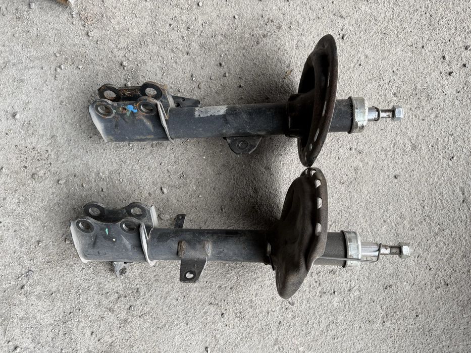 Амортизаторы на Toyota Venza