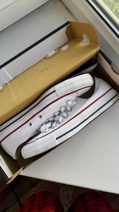 Converse Chuck Taylor All Star белые 37 размер