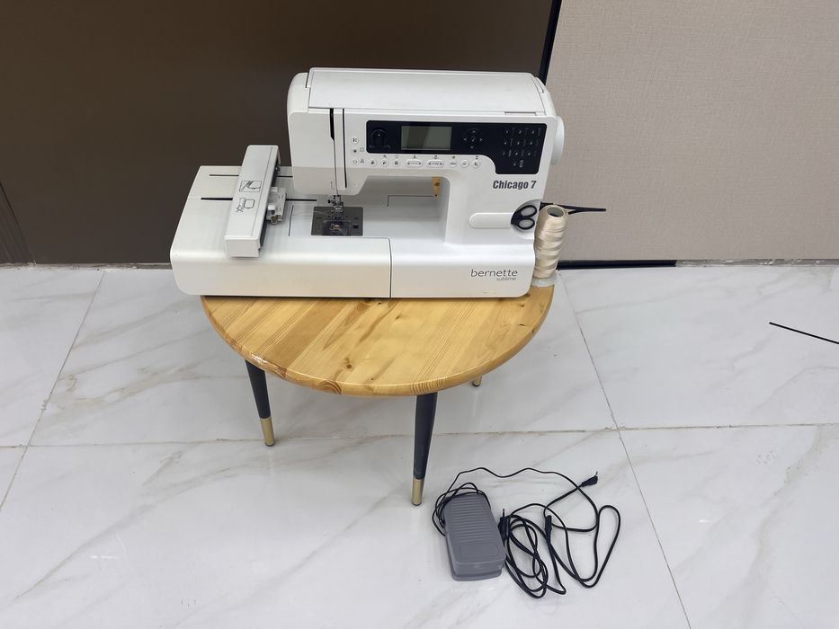 Швейная машина Bernette chicago 7