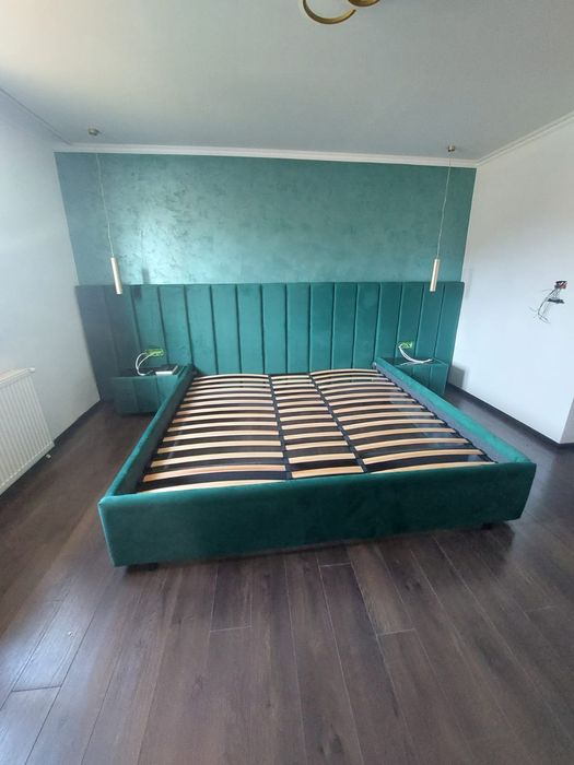 Paturi Tapitate la COMANDĂ