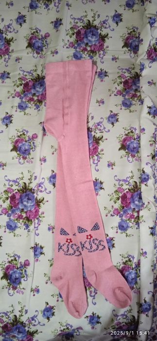 Продам колготки для девочки 500тг.