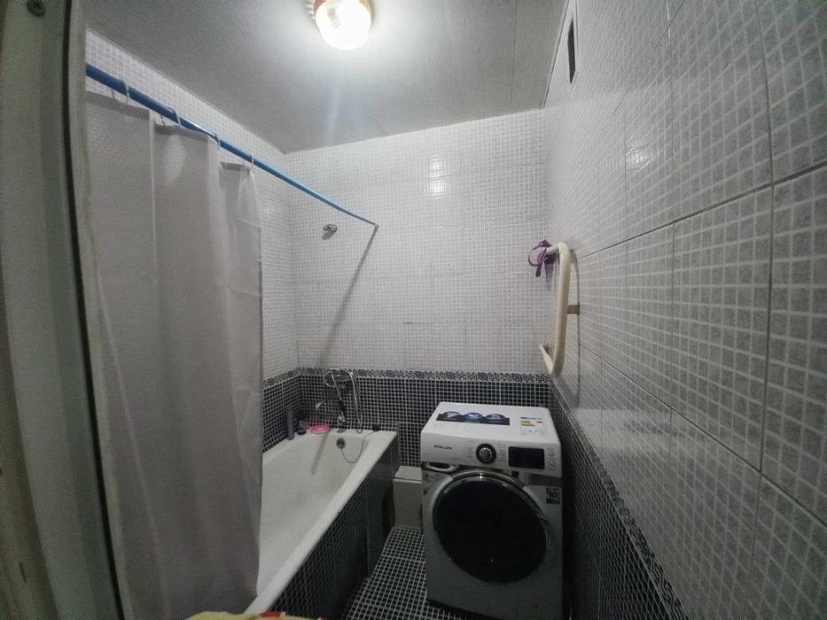 Arenda Yunusobod 19 ful komplekt kvartira 

3/5/5

Площадь: 77 м²

Цен